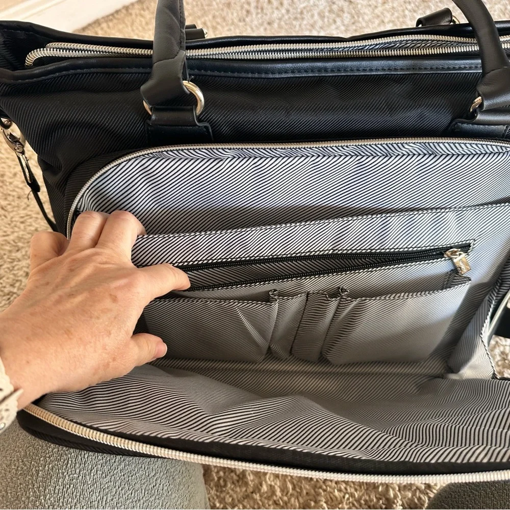Kenneth Cole Reaction Black Quilted Laptop Bag Classy, black tassel adds style